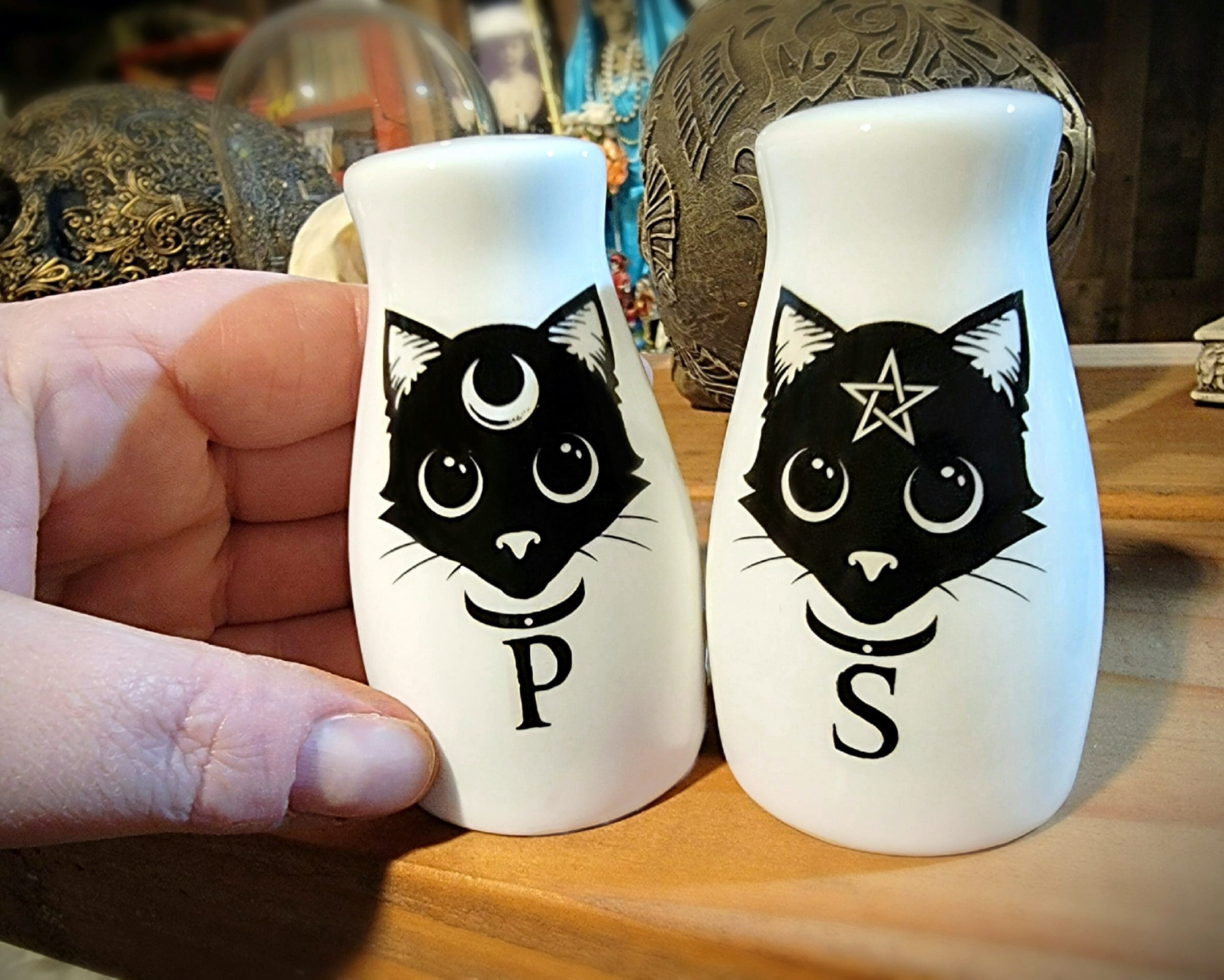 Witch Cat Salt and Pepper Shaker, Gothic Decor, Gothic Kitchen